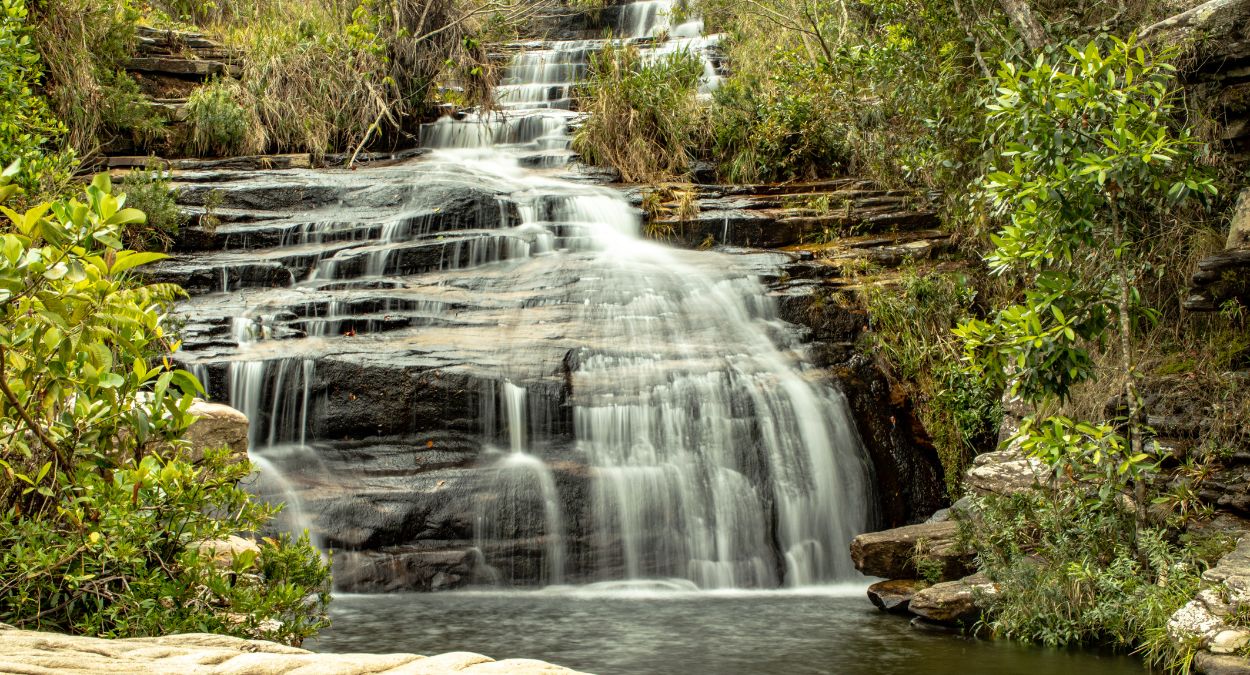 Cachoeira em Carrancas (imagem: Canva)